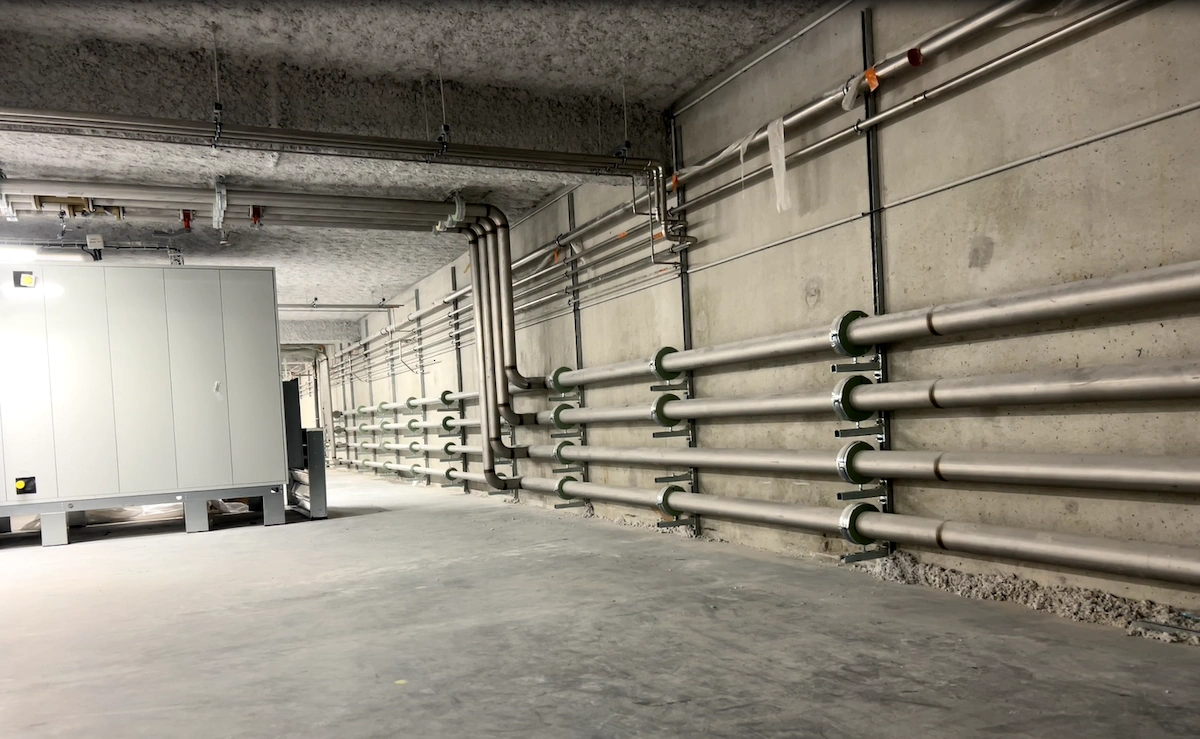 pose de tubes inox réseaux chaud et froid usine de gravure Beyrand à Limoges par la SARL De Jong